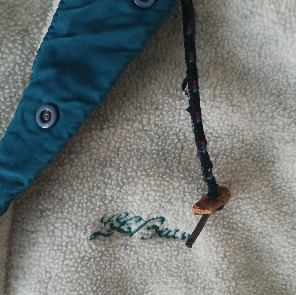 Vintage 90's Beige Hooded Pullover - Picture 2 of 2